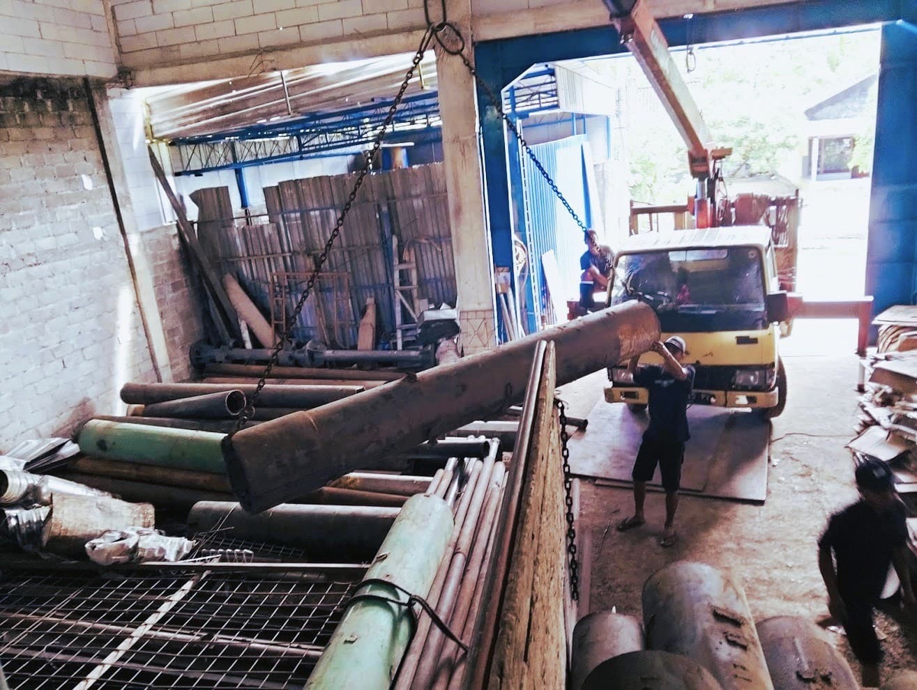 Stok besi beton dan material konstruksi